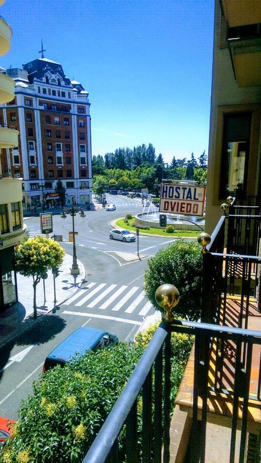 Hostal Oviedo Hotel León Exterior foto