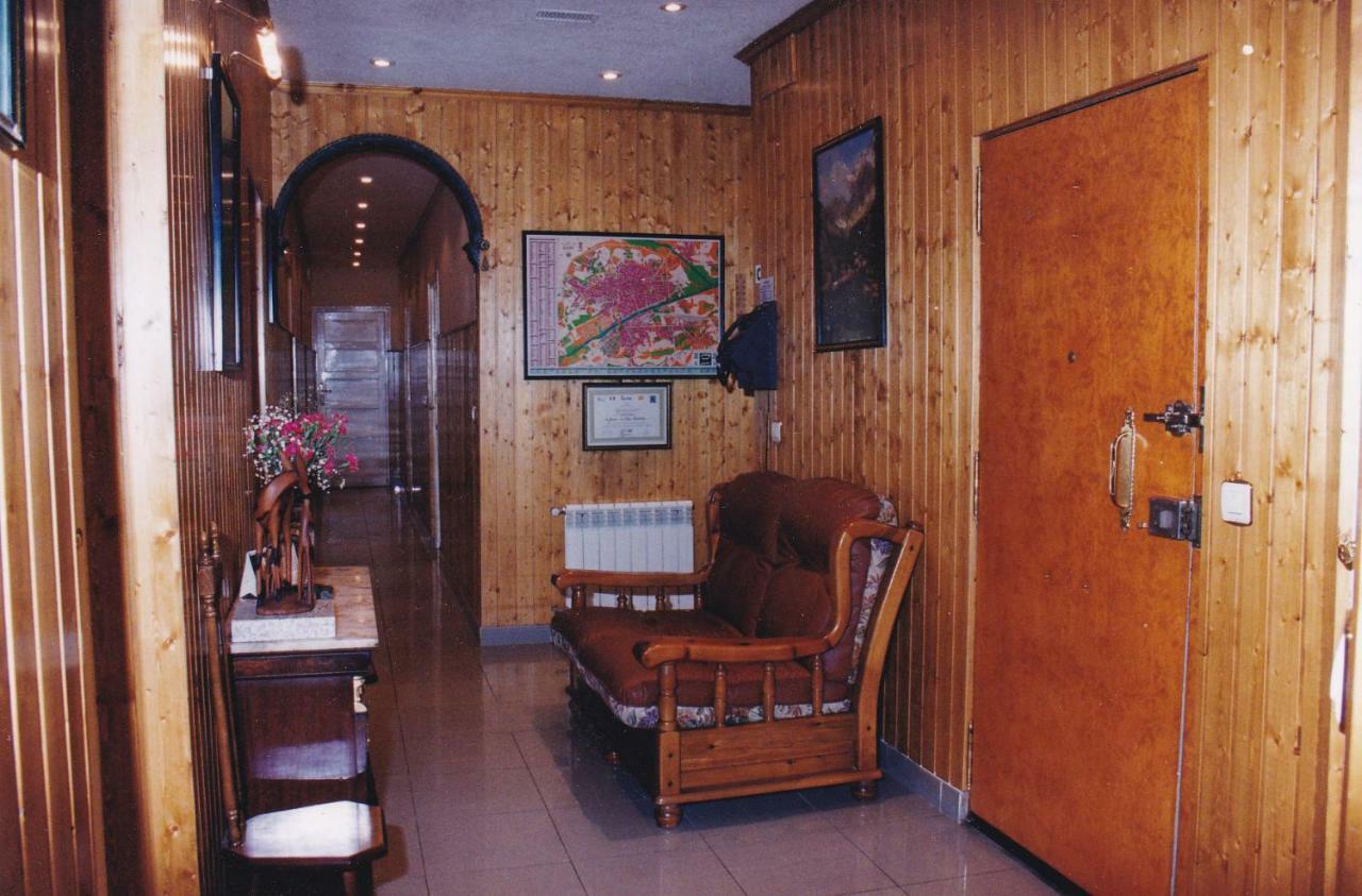 Hostal Oviedo Hotel León Exterior foto